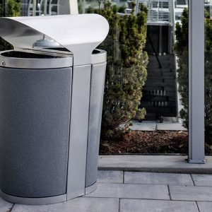 outdoor recycling & waste stations in public space